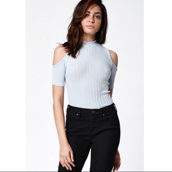Nwtkendall & Kylie Cold Shoulder Top
